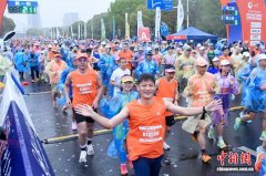 海内外15000名跑者用脚步丈量“霞客故里”江苏江阴